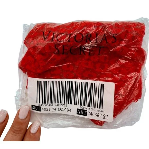 Victorias Secret Hipster panties NIP - Size Medium - Picture 2 of 6